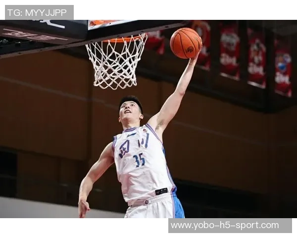 瓦兰替补出战18分钟表现抢眼贡献10分9板助力解放约老师压力 瓦兰替补出战18分钟表现抢眼贡献10分9板助力解放约老师压力