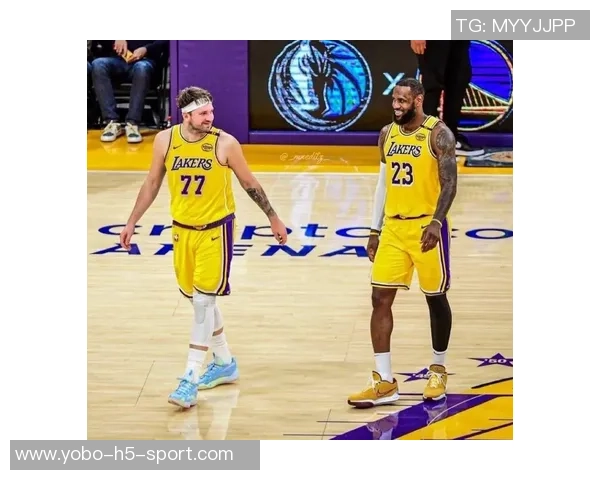 费尔斯期待与湖人交锋渴望在赛场上对决詹姆斯 费尔斯期待与湖人交锋渴望在赛场上对决詹姆斯